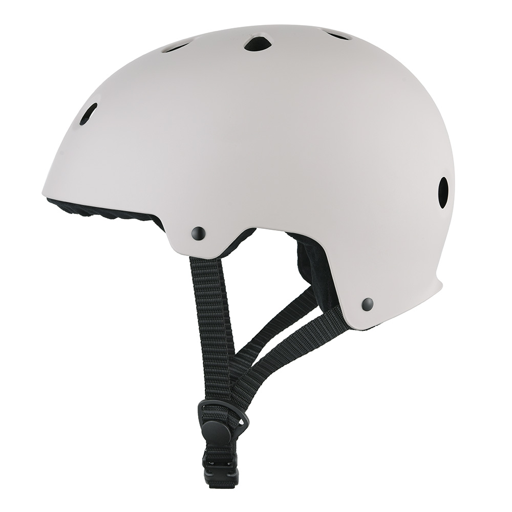 Comodo e popolare con il casco da skate interno cucito VENDITA CALDA