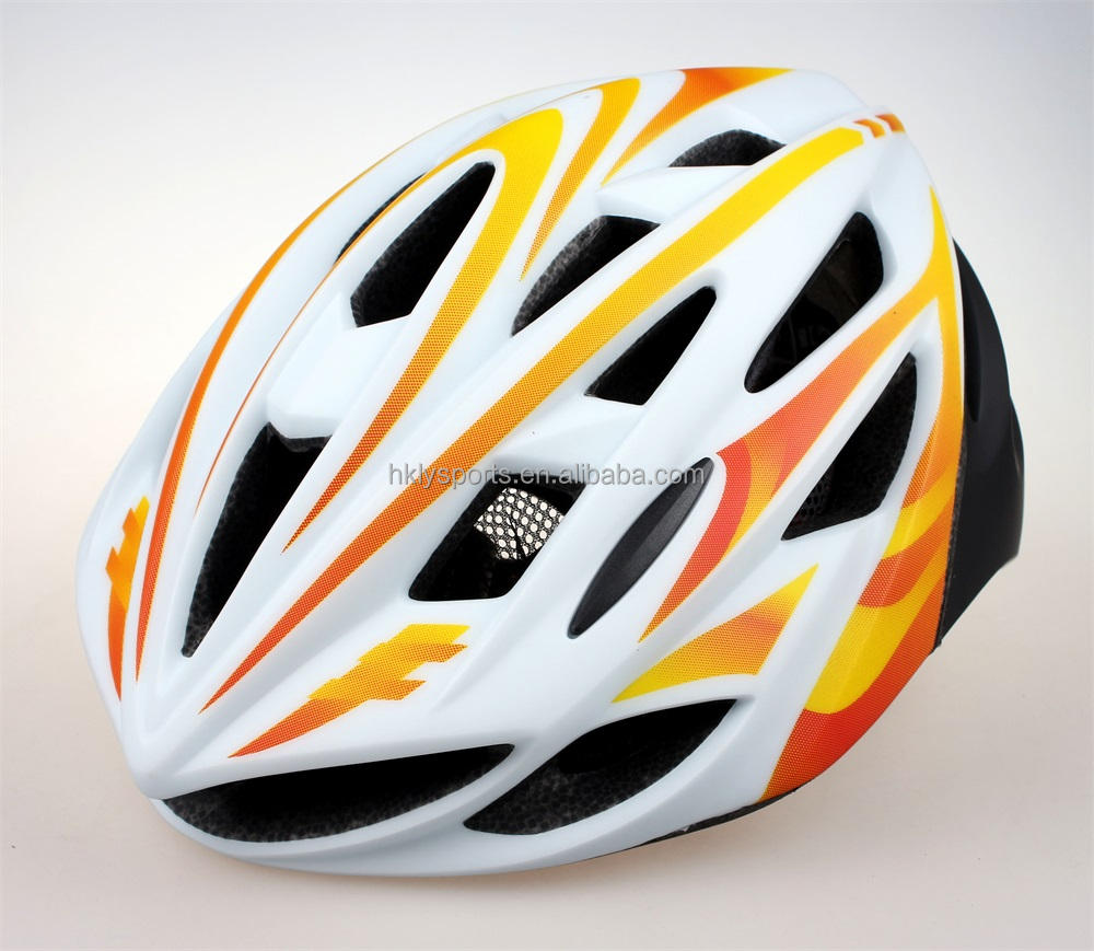 Casco da bicicletta da strada di vendita calda Casco da bici EPS integralmente modellato super leggero