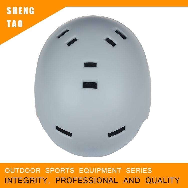 ST036-01 Casco da skate