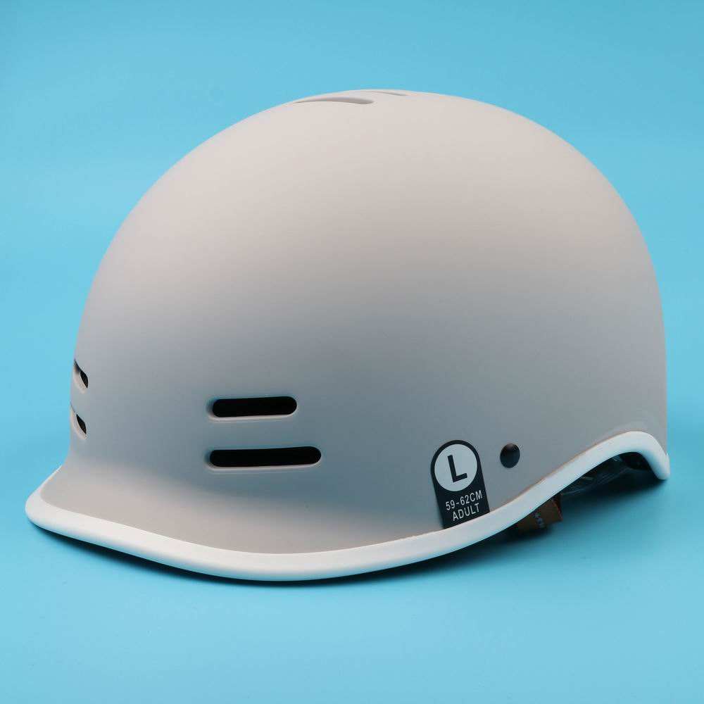 Casco da pattinaggio per adulti certificato CE all'ingrosso Casco da skateboard per scooter elettrico di sicurezza per adulto