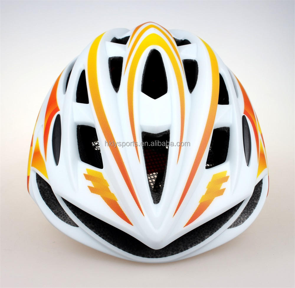 Casco da bicicletta da strada di vendita calda Casco da bici EPS integralmente modellato super leggero