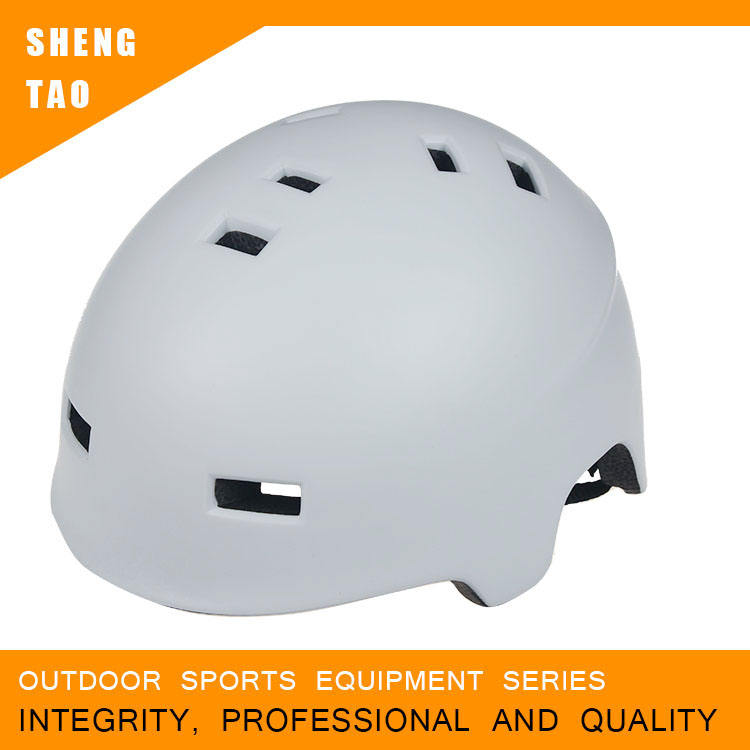 ST036-01 Casco da skate