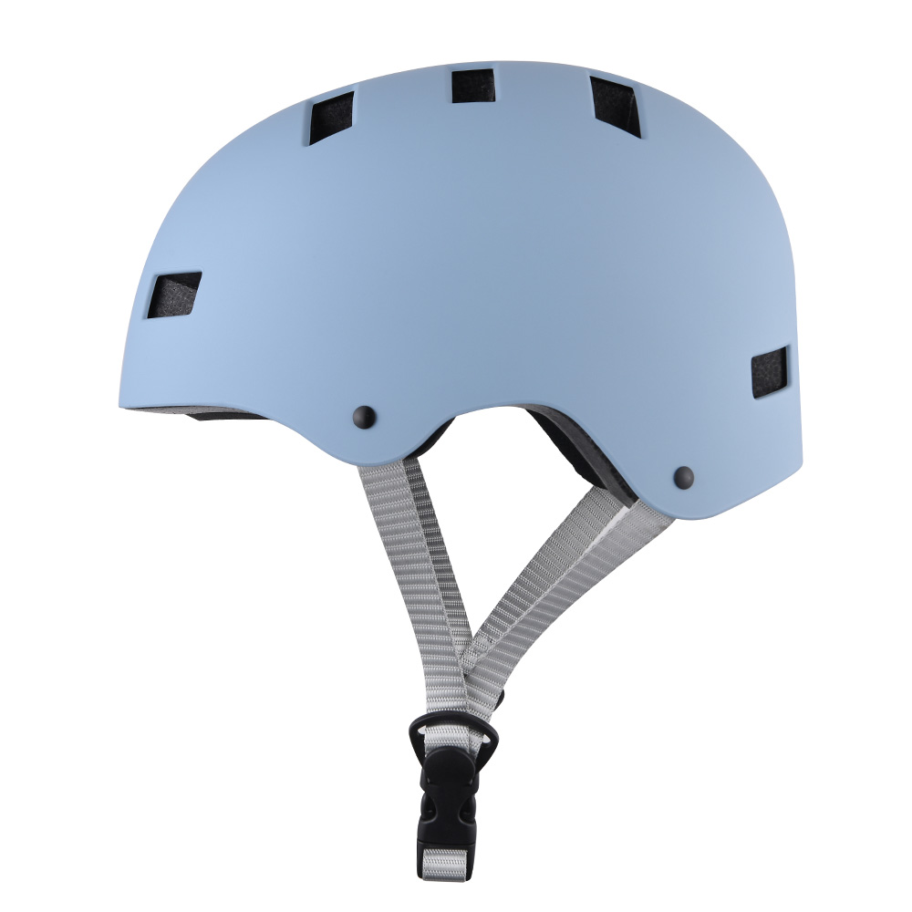 casco per pattini a rotelle