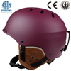 con protezione casco da sci, casco da pattinaggio su ghiaccio, casco da sci