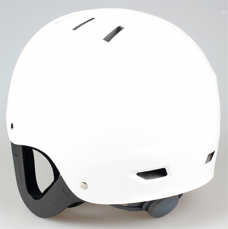 Casco di sicurezza leggero ventilato per sport acquatici, kayak, canoa, barca da surf con cuscinetti protettivi per le orecchie