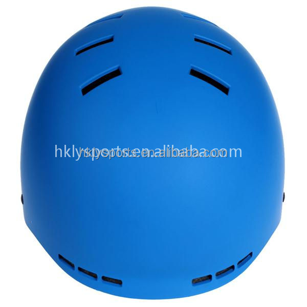 Proteggi il casco per adulti con l'uso per lo skateboard