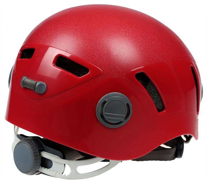 Casco da arrampicata su roccia