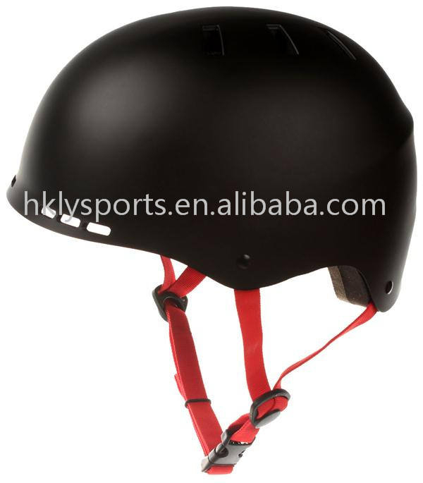 Casco da pattinaggio, Produttore, casco da pattinaggio su ghiaccio