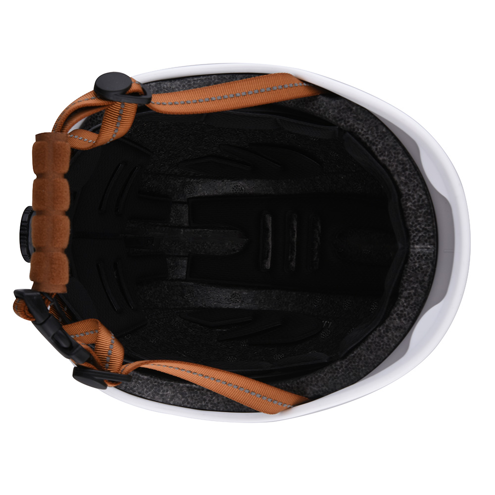 Casco da pattinaggio per adulti certificato CE all'ingrosso Casco da skateboard per scooter elettrico di sicurezza per skateboard per luce per adulti