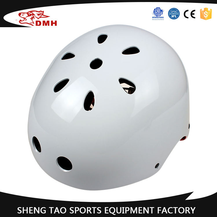 Casco da skateboard 01